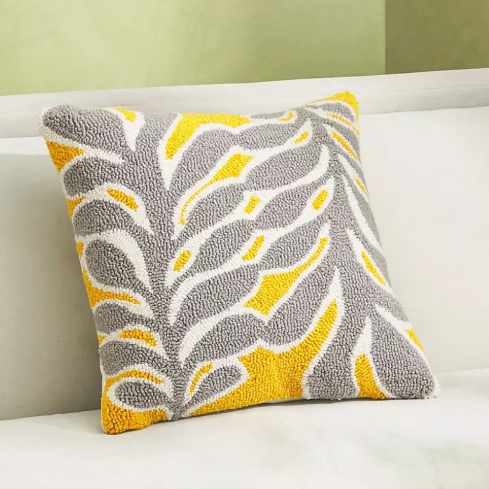 Lemieux et Cie Hooked Colombe pillow